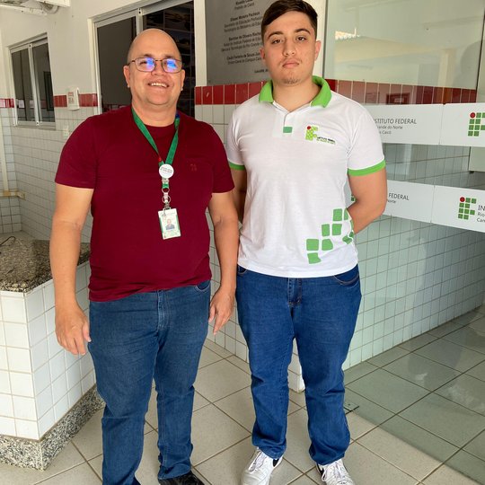 José Carlos e aluno