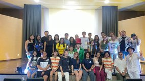 Intercambistas da Colombia e do Equador