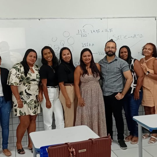 Projeto de Extensão  “Educação Financeira nas Escolas: Fundamentos e Práticas de Investimento em Renda Fixa”