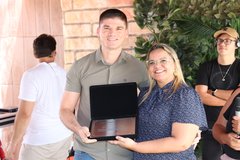 Entrega de homenagem de reconhecimento - 2025