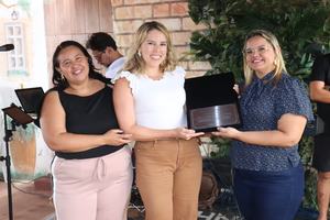 Entrega de homenagem de reconhecimento - 2025