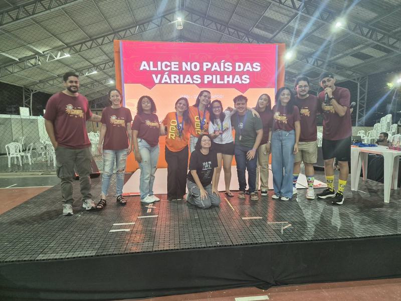 Medalha de ouro na OBR: Alice no país das pilhas