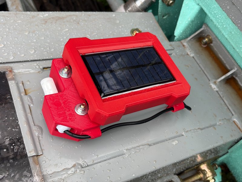 Detalhe do dispositivo MTA instalado em colheitadeira