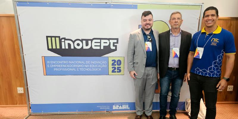 Leonardo Vale, Jorge Rabelo e João Teixeira representando o IFRN no InovEPT 2025 / Foto: cedida